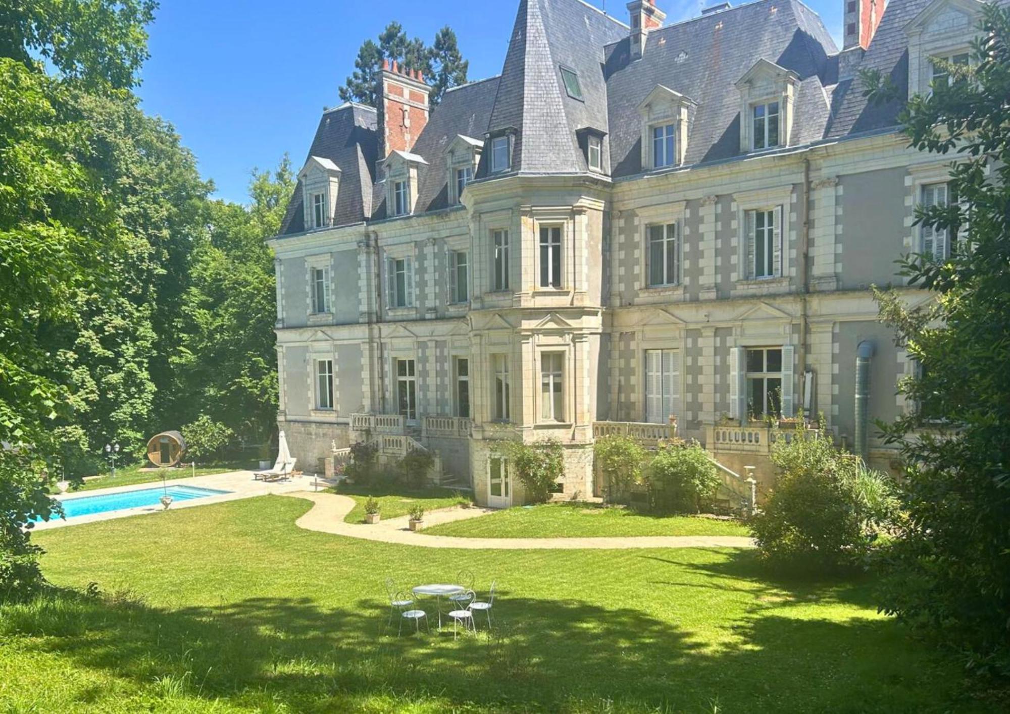 Chateau De Saint-Bohaire Exterior photo
